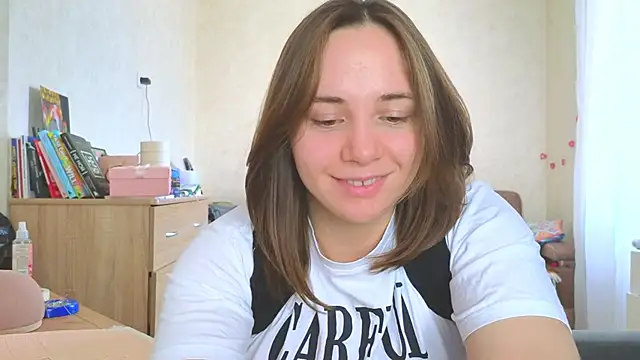 Cute smile sharon online show from February 18, 2025, 6:48 am