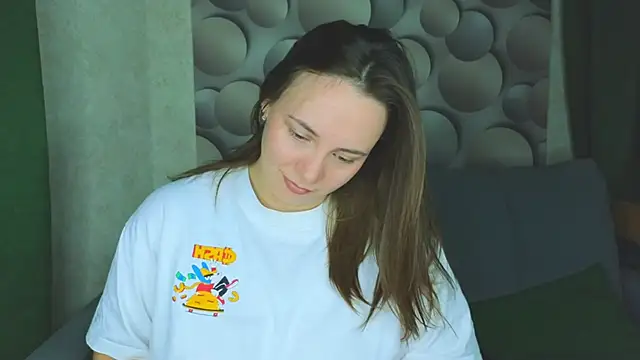 Cute smile sharon online show from September 20, 2025, 3:13 pm