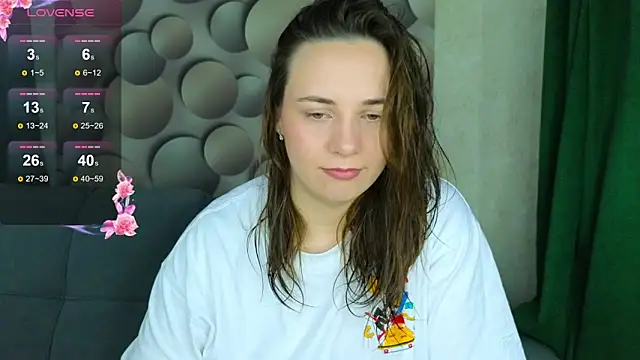 Cute smile sharon online show from October 25, 2025, 3:36 am