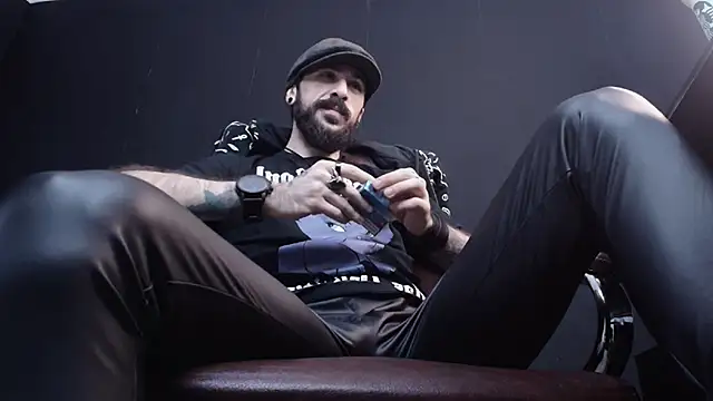 AxelColton online show from February 4, 2025, 6:25 am