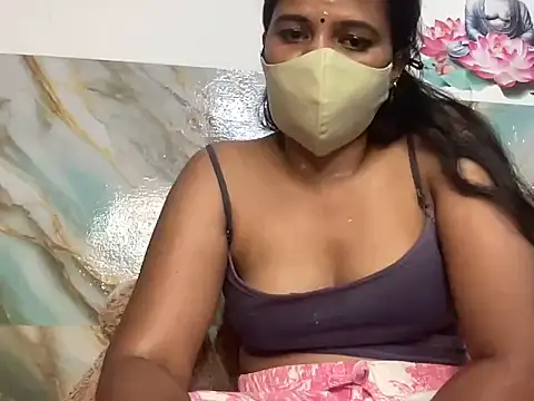 Tamil Sanjana  online show from October 14, 2025, 3:02 pm