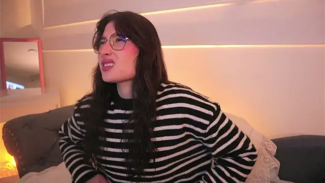 Snapshot of Daisha_Riley chatting on February 11, 2026, 3:44 am Daisha Riley online show from February 11, 2026, 3:44 am