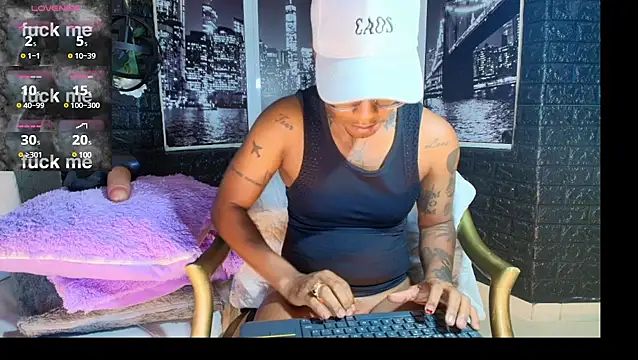 JhonyMiller  online show from January 19, 2025, 2:15 am