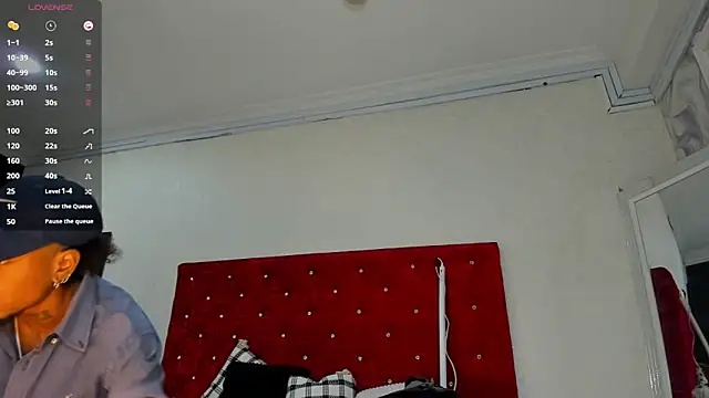 JhonyMiller  online show from April 10, 2026, 8:02 pm