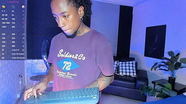 Snapshot of JhonyMiller_ chatting on May 23, 2026, 8:24 pm JhonyMiller online show from May 23, 2026, 8:24 pm