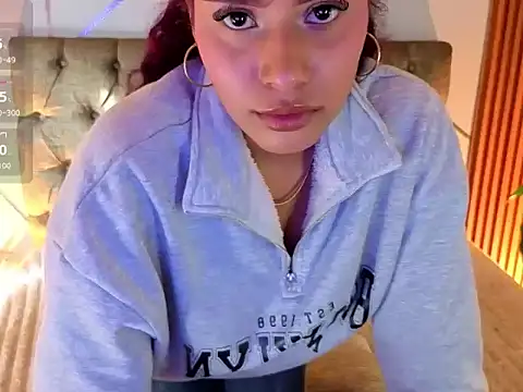 charlottee white online show from July 25, 2026, 9:01 pm