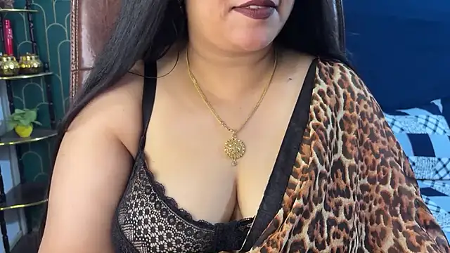 FlatVincy4 online show from July 24, 2026, 7:06 am