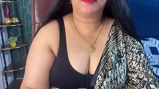 FlatVincy4 online show from July 28, 2026, 5:58 am