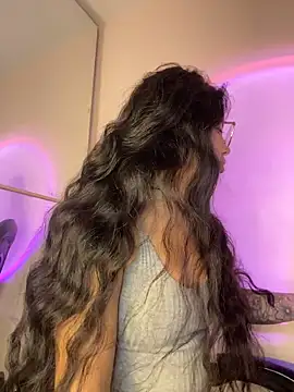 Rosita forever  online show from April 9, 2026, 5:40 pm