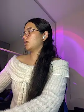 Rosita forever  online show from May 8, 2026, 4:29 am