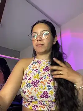 Rosita forever  online show from May 14, 2026, 4:47 pm