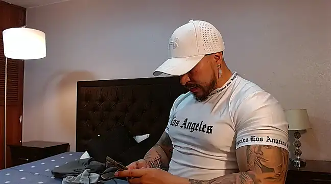 Luck Grey online show from February 27, 2025, 10:31 pm