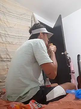 judesmith95 online show from December 26, 2024, 11:57 pm