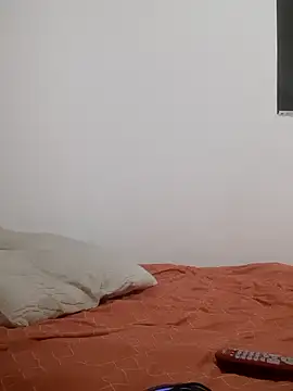 judesmith95 online show from December 31, 2024, 2:40 am