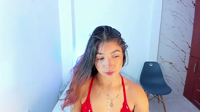 martina roldam online show from March 6, 2026, 1:24 am