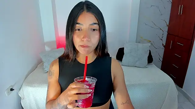 Snapshot of martina_roldam chatting on May 10, 2026, 1:22 am martina roldam online show from May 10, 2026, 1:22 am