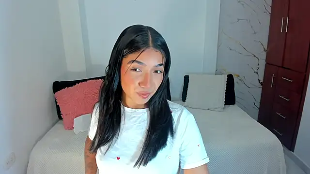 Snapshot of martina_roldam chatting on June 25, 2026, 1:16 am martina roldam online show from June 25, 2026, 1:16 am