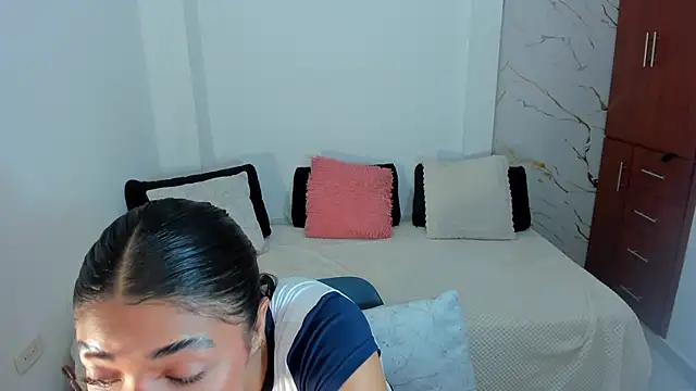 Snapshot of martina_roldam chatting on June 27, 2026, 1:21 am martina roldam online show from June 27, 2026, 1:21 am