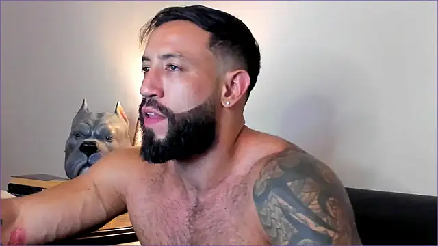 BradLeon  online show from September 24, 2025, 11:52 pm