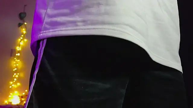 seven7xis online show from April 6, 2026, 4:10 am