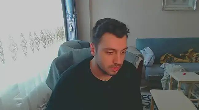 handsomeee04 online show from February 2, 2025, 7:09 am