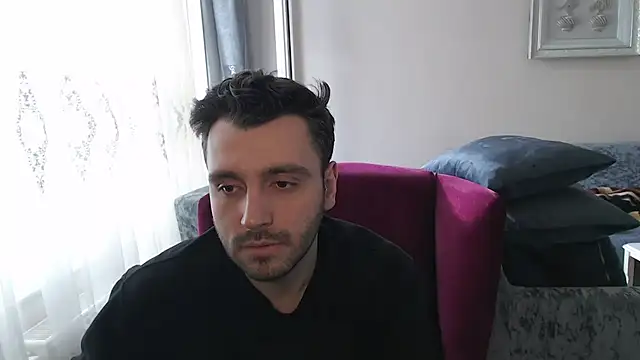 handsomeee04 online show from February 25, 2026, 1:32 pm