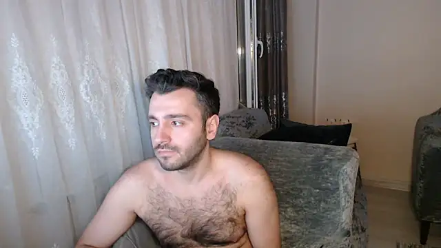 Snapshot of handsomeee04 chatting on May 13, 2026, 9:11 pm handsomeee04 online show from May 13, 2026, 9:11 pm