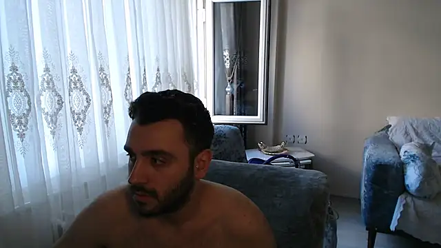 Snapshot of handsomeee04 chatting on June 23, 2026, 4:05 pm handsomeee04 online show from June 23, 2026, 4:05 pm