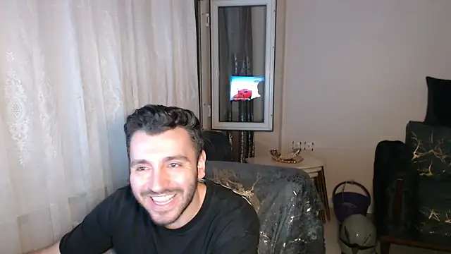 Snapshot of handsomeee04 chatting on July 4, 2026, 11:44 pm handsomeee04 online show from July 4, 2026, 11:44 pm