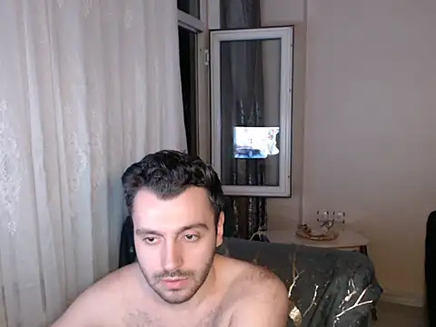 Snapshot of handsomeee04 chatting on July 14, 2026, 11:10 pm handsomeee04 online show from July 14, 2026, 11:10 pm