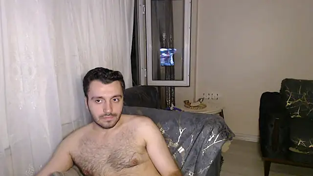 Snapshot of handsomeee04 chatting on July 17, 2026, 12:06 am handsomeee04 online show from July 17, 2026, 12:06 am