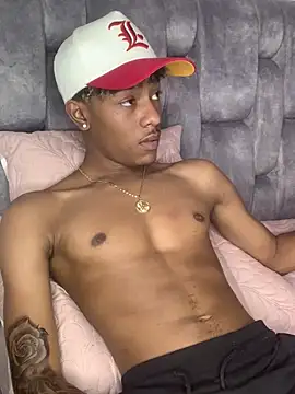 Boy cock18 online show from January 13, 2025, 7:53 pm