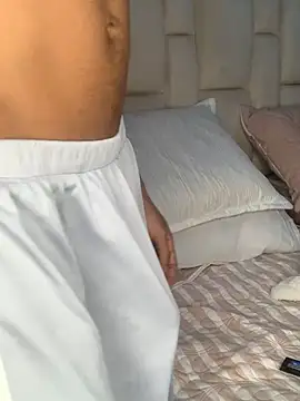 Boy cock18 online show from February 10, 2025, 11:02 pm