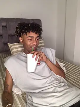 Boy cock18 online show from February 24, 2025, 5:00 am