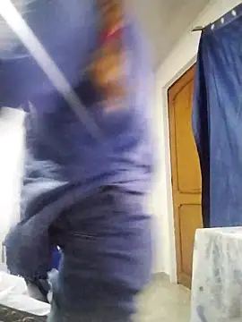 charlotes28 online show from February 26, 2025, 1:32 am