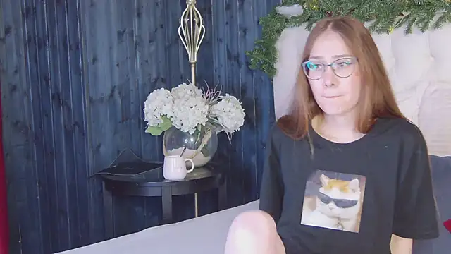 SashaMeow online show from January 13, 2025, 1:23 am