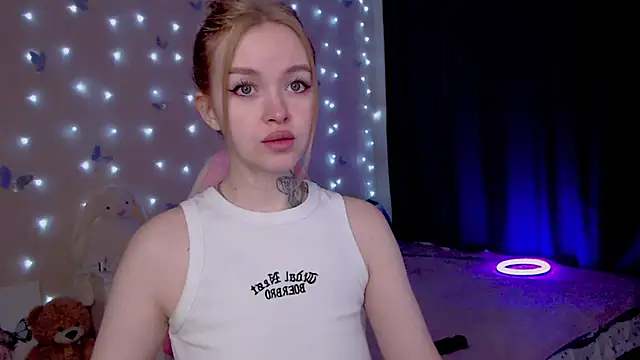 Snapshot of Naughty_Mable chatting on February 22, 2026, 3:07 am Naughty Mable online show from February 22, 2026, 3:07 am