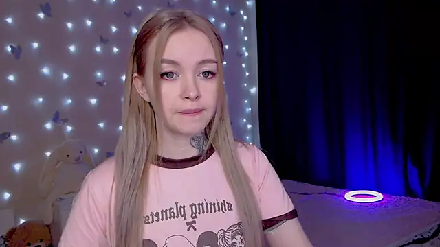 Snapshot of Naughty_Mable chatting on March 4, 2026, 1:22 am Naughty Mable online show from March 4, 2026, 1:22 am