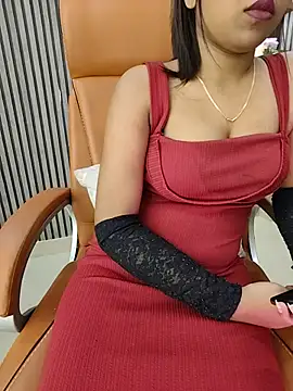 Little  Lia online show from June 6, 2026, 4:55 pm