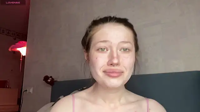 eva varnerr online show from April 4, 2026, 8:50 pm