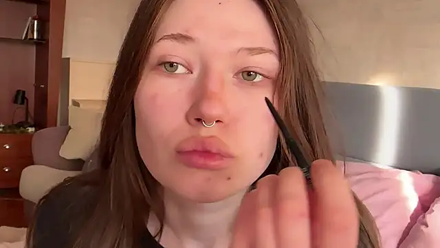eva varnerr online show from May 25, 2026, 3:12 am