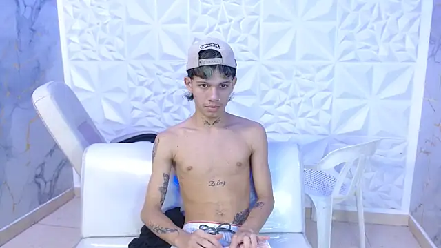 andy dan18 online show from April 14, 2026, 7:53 pm