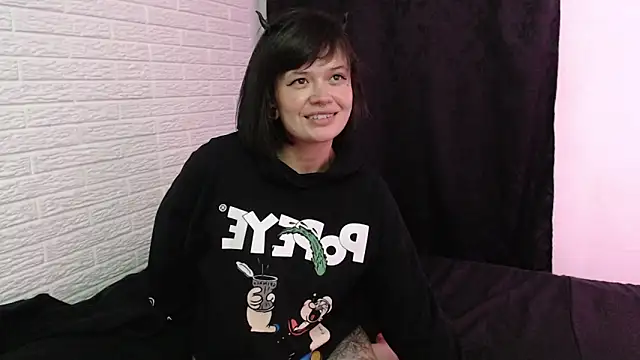 rousstattoo online show from March 11, 2025, 4:32 am