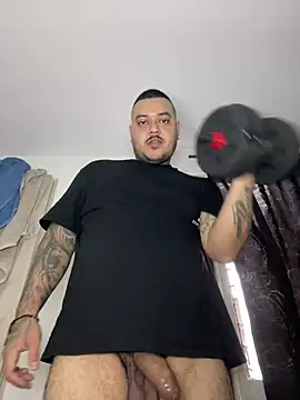 Snapshot of El_Titan1998 chatting on January 25, 2025, 7:18 pm El Titan1998 online show from January 25, 2025, 7:18 pm