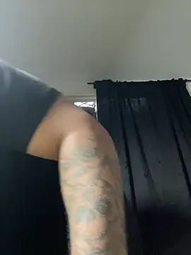 Snapshot of El_Titan1998 chatting on February 25, 2025, 11:41 am El Titan1998 online show from February 25, 2025, 11:41 am