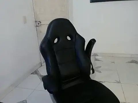 Snapshot of Clyde019 chatting on January 26, 2025, 3:47 pm Clyde019 online show from January 26, 2025, 3:47 pm