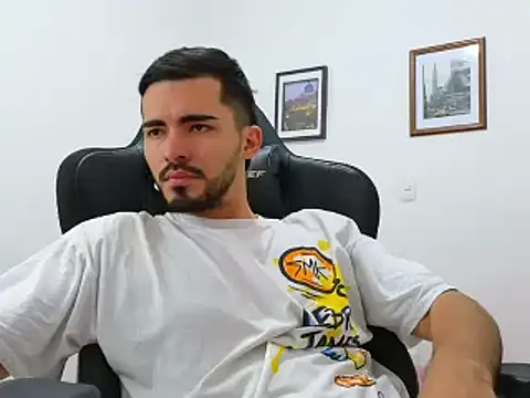 Massimoo 07 online show from December 22, 2024, 5:10 pm