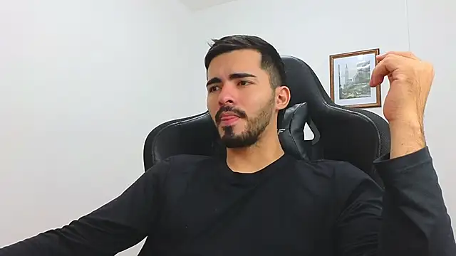 Massimoo 07 online show from January 14, 2025, 6:38 pm