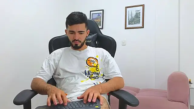 Massimoo 07 online show from February 1, 2025, 11:06 pm