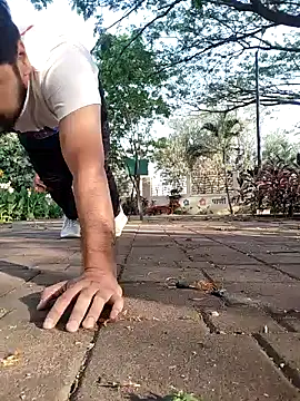 hot punekar online show from February 25, 2025, 2:58 am